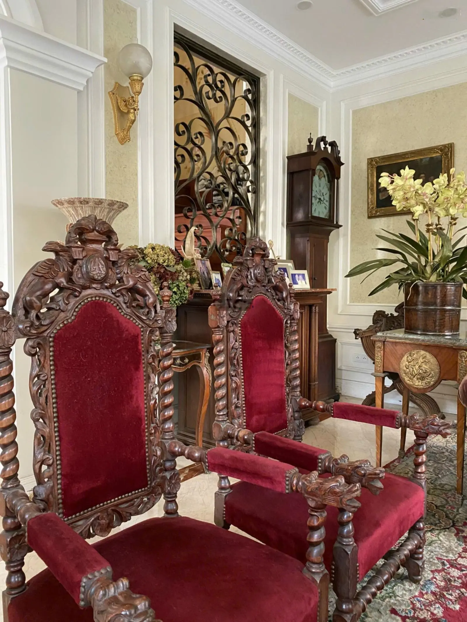 Bán biệt thự đẹp phường Thảo Điền - 14x26m hầm 3 tầng, sân vườn hồ bơi - 70 tỷ TL. LH 0901 679 ***