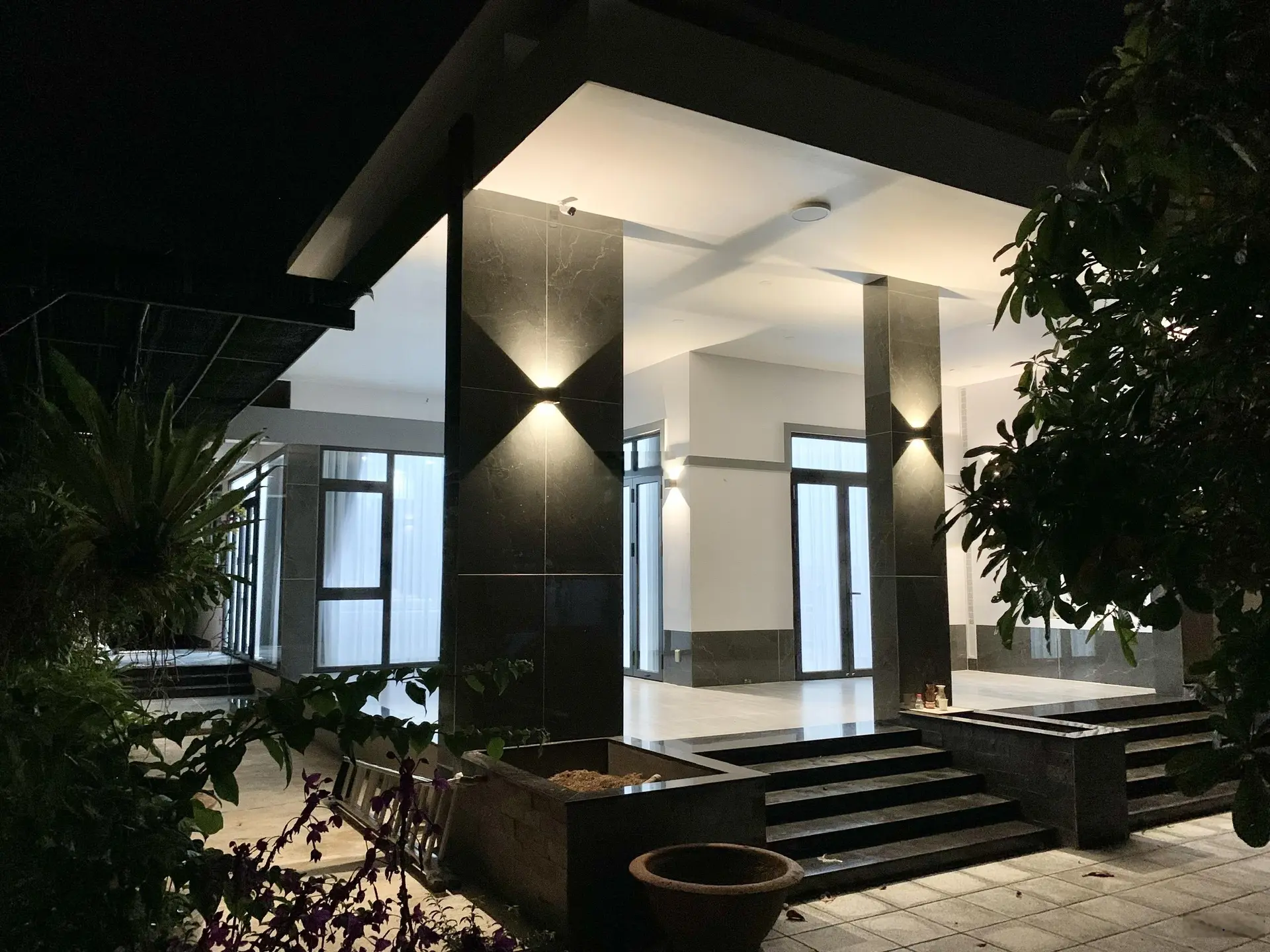 Bán căn biệt thự nhà vườn vô cùng tâm huyết của chủ nhà, không gian sống đẳng cấp