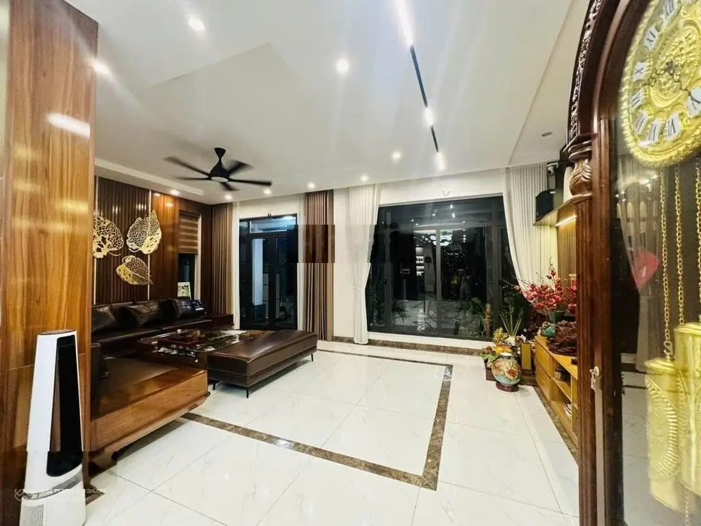 Bán Nhà Dịch Vọng Hậu- Cầu Giấy 38m-MT4m , Ngõ Thông Kinh Doanh , Ô Tô đỗ Gần , Sát Phố ,Ở Ngay