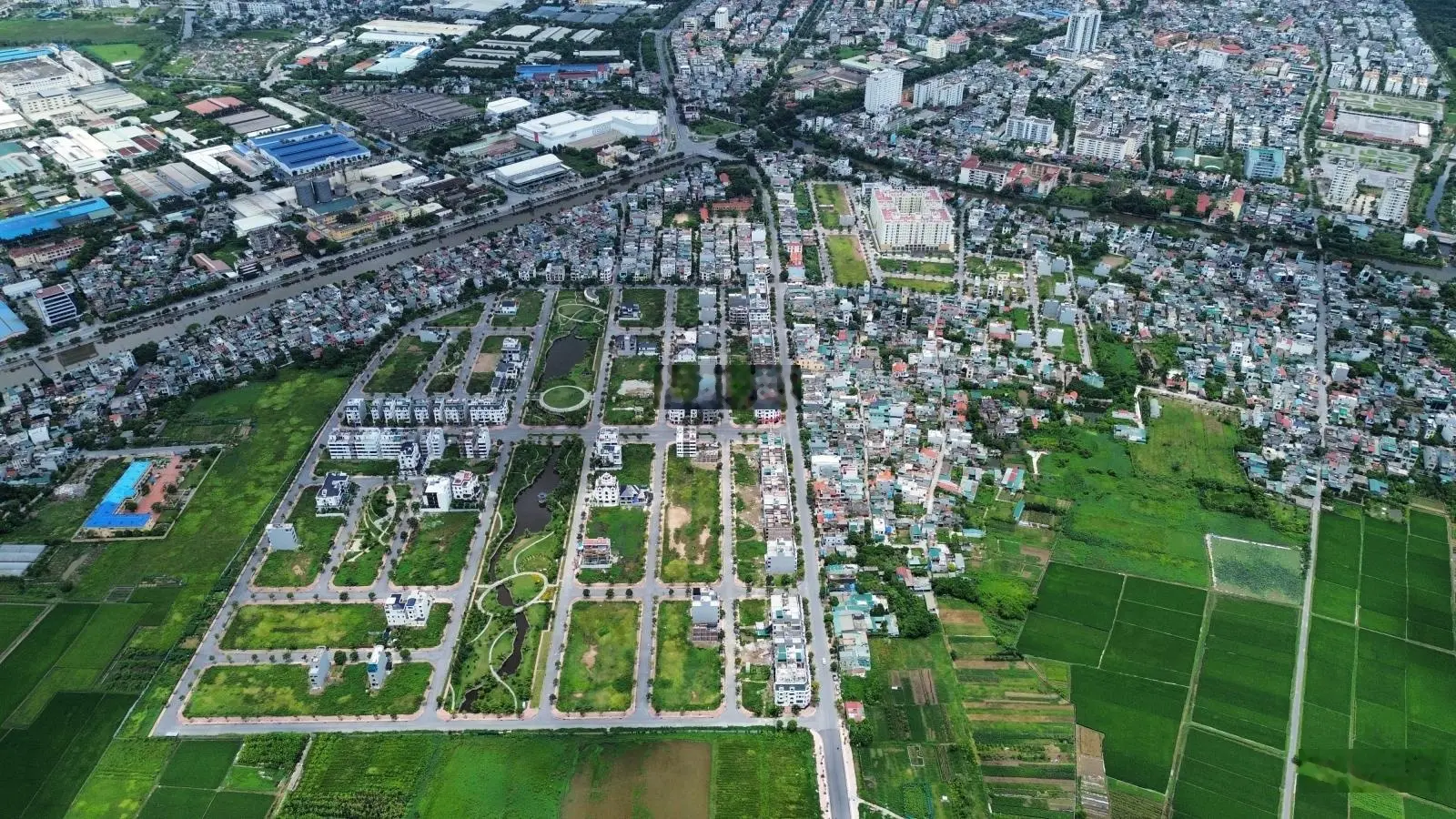 Bán đất biệt thự KĐT Vũ Phúc - Thái Bình 280m2 MT 14m, đầu tư, xây dựng tự do, giá 10,6 tỷ