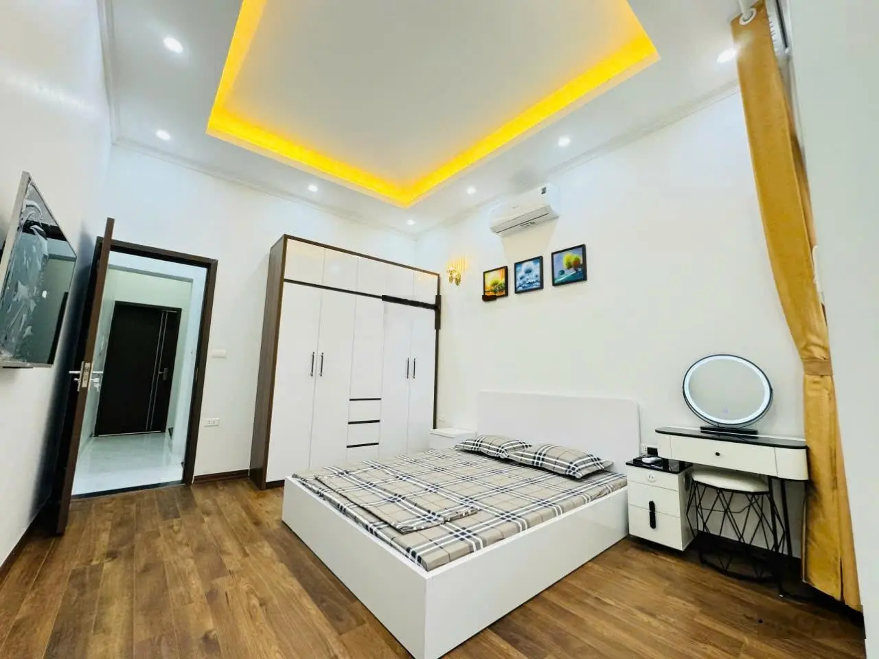 Nhà đẹp thang máy ô tô chạy vòng quanh nội thất đầy đủ