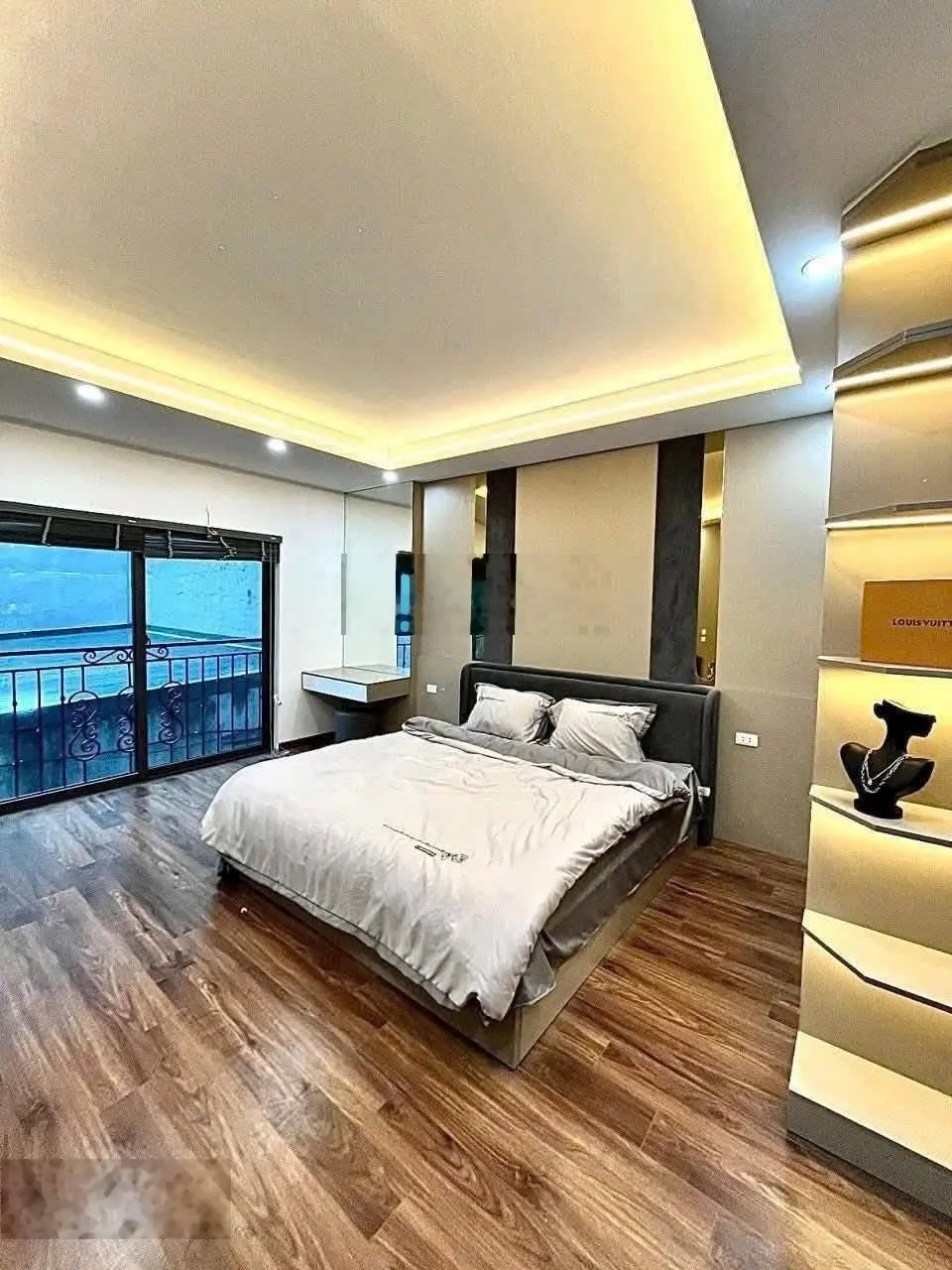 6,3 tỷ - bán nhà cách bờ hồ 1km- q. hoàn kiếm - p chương dương