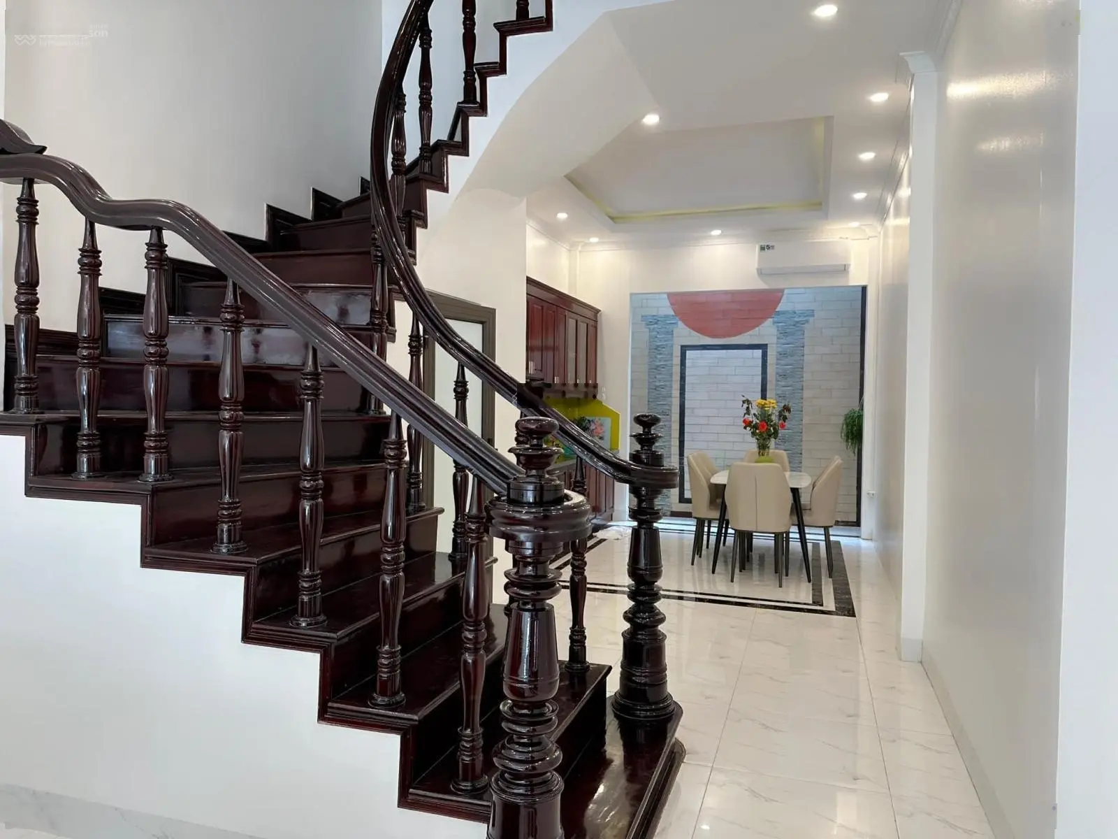 10 Bán nhà riêng tại Hào Nam, 16 tỷ, 55 m2, 6PN, 5WC, view đẹp, uy tín