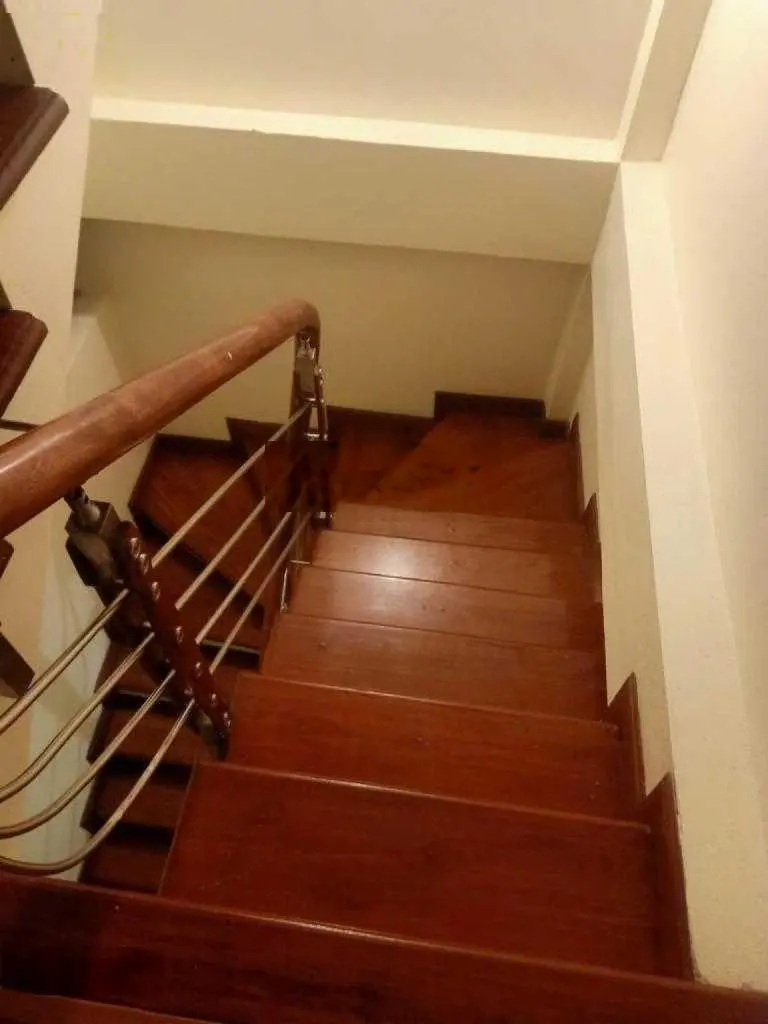 Nhà dân xây 5 tầng cực kỳ chắc chắn, 100m2, gara ô tô, ngõ ô tô thông, cực hiếm