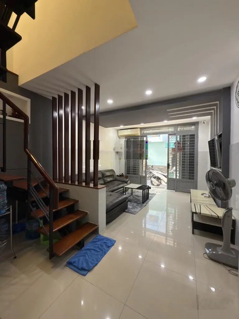 HOT! Nhà đẹp Ni Sư Huỳnh Liên, Tân Bình, 44m2, Hẻm Xe Hơi, Giá 6,8 Tỷ