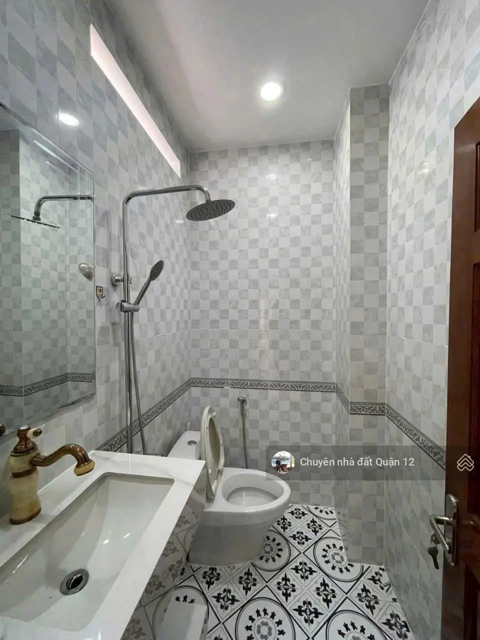 Nhà phố 4m x 25m. 3 tầng Mặt tiền Đường Hiệp Thành 26