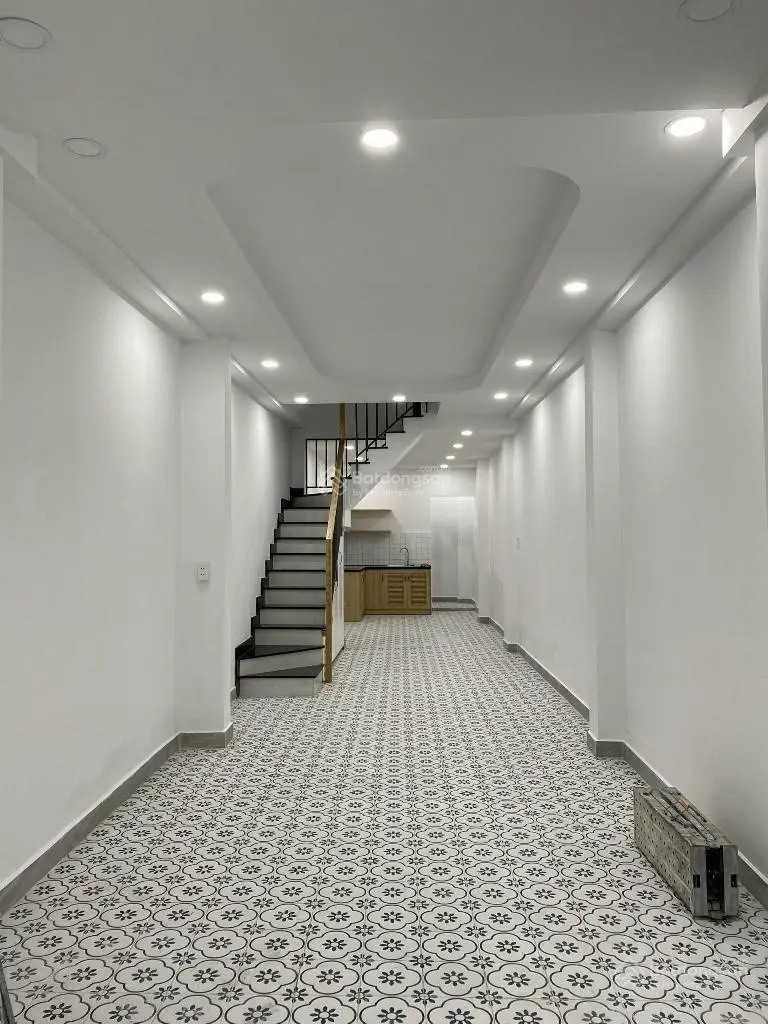 Bán nhà lam sơn phú nhuận - 54m2 - hẻm 8m - khu vực hiếm nhà bán , chỉ 8.xtỷ - cho thuê 21tr/th