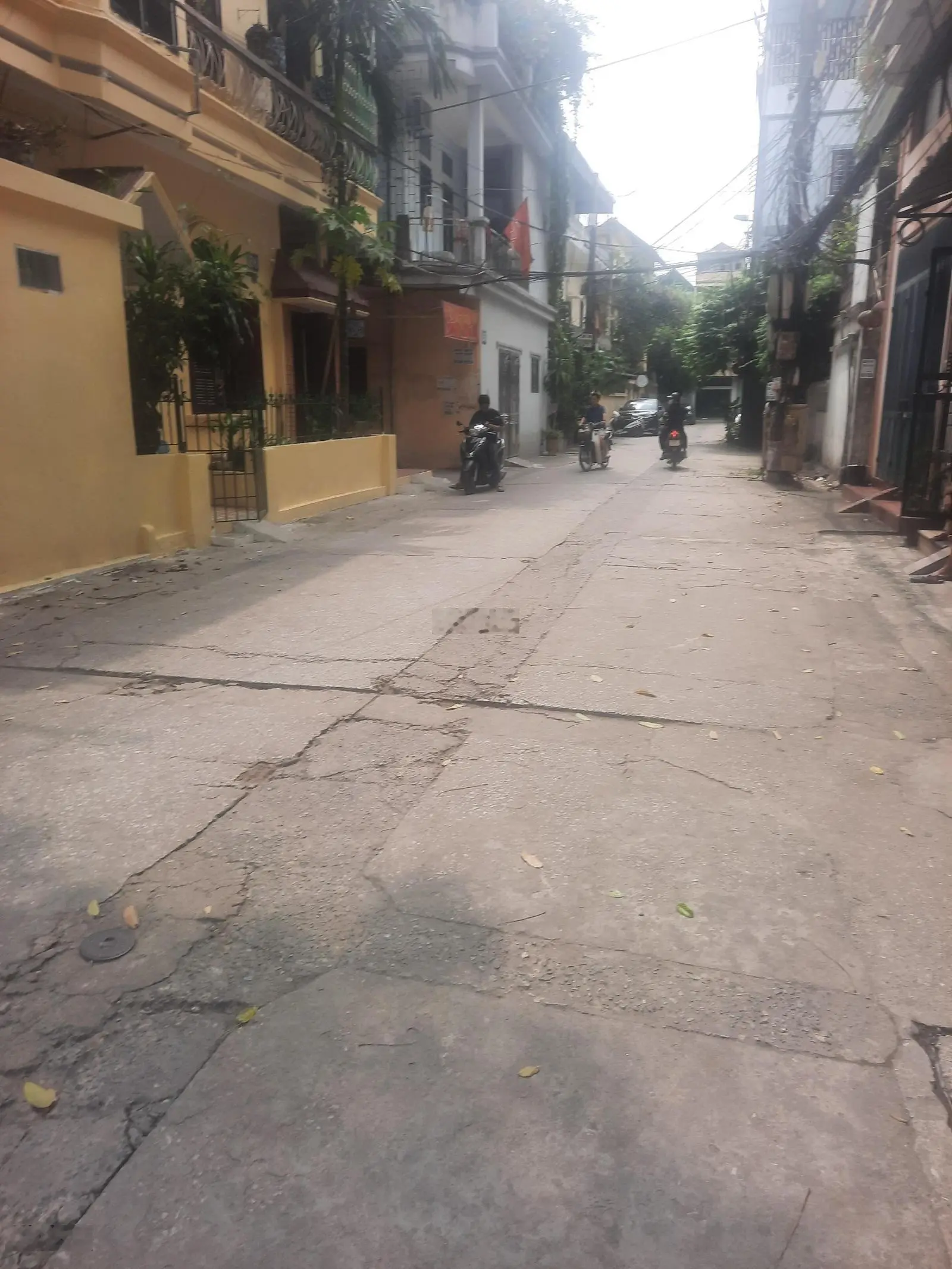 Chỉ 72tr/m có ngay mảnh đất đẹp tặng nhà cấp 4 có 3 Phòng trọ cho thuê tt thanh trì, Ô TÔ ĐỖ CỬA
