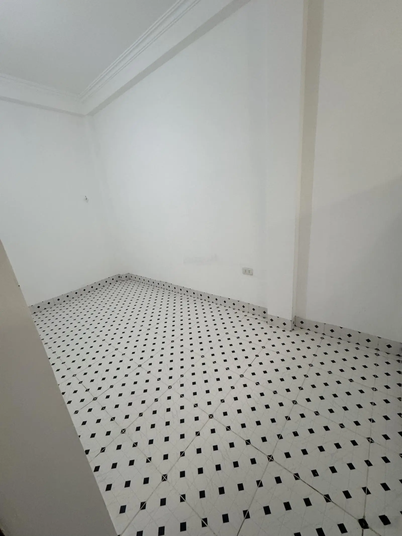 Nhà vị trí đẹp tt thuận tiện đi lại và sinh hoạt. la khê hà đông hà nội nhỉnh 5 tỷ 0979873188