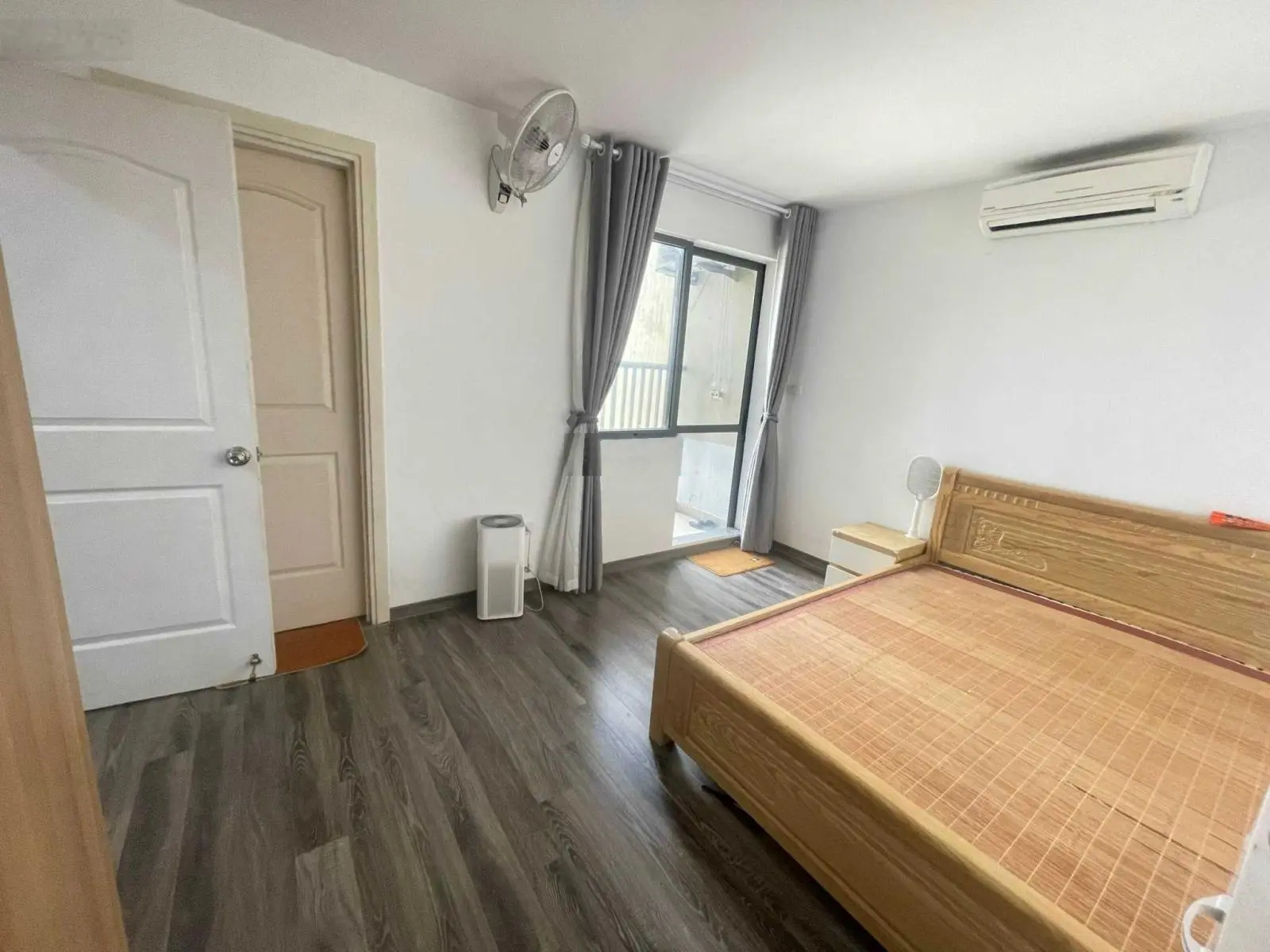 Chính chủ cần bán căn 2 ngủ 72m2 The Vesta Hà Đông - 2 ban công - đủ đồ - view đẹp
