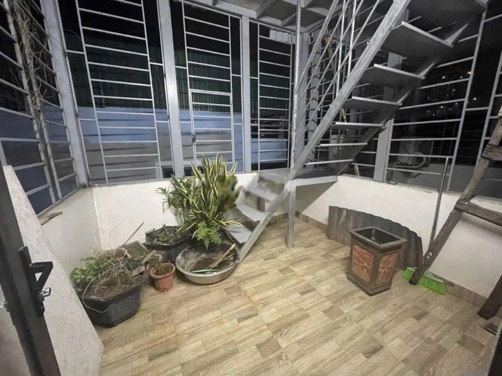 Bán Gấp nhà siêu đẹp Mỹ Đình, 36m2x6 tầng ,Nha toàn Hoa và cây xanh
