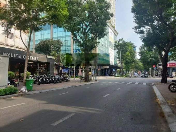 Sản phẩm độc tôn! Mặt tiền Trương Định Quận 3 - DT: 8x20m - 7 tầng, thang máy - giảm 55 tỷ