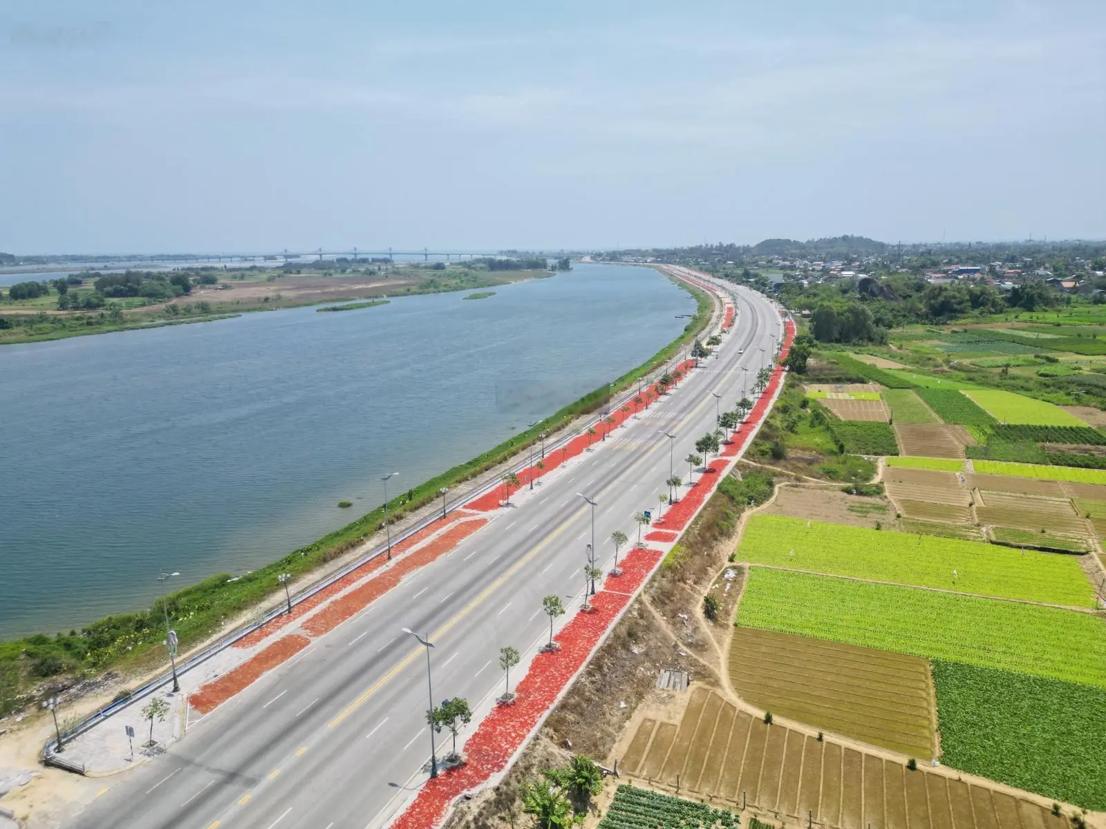 Chinh chủ cần bán lo đất Mỹ đường nhựa trường sa dien tích 200mv gia chi hơn 10tr/1mv kha rẻ