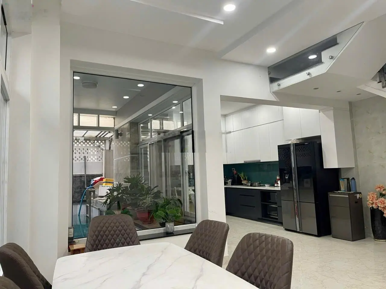 Chính chủ bán biệt thự Khang An 8x21m. Nhà hoàn thiện full nội thất. Sổ hồng riêng. Gọi 0982 667 ***