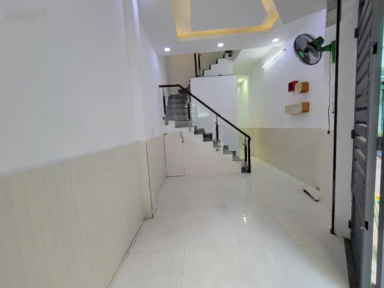 Bán nhà quận 11 - giá chỉ 5 tỷ 2 (TL) chính chủ, hẻm thông Nguyễn Thị Nhỏ, vòng xoay Lê Đại Hành