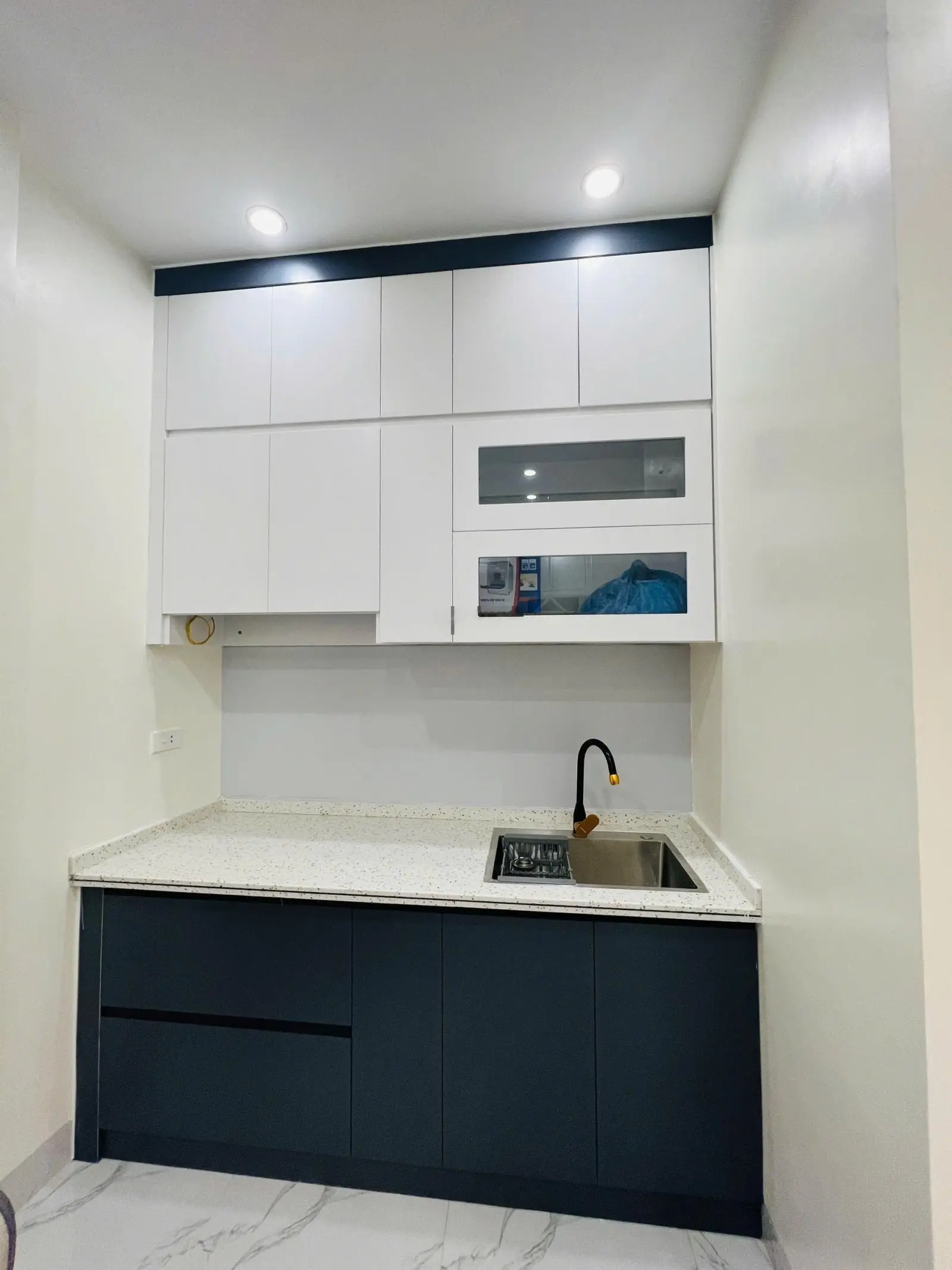 Bán nhà 3 tầng xây mới tinh phố Nguyễn Công Trứ - Hàng Kênh