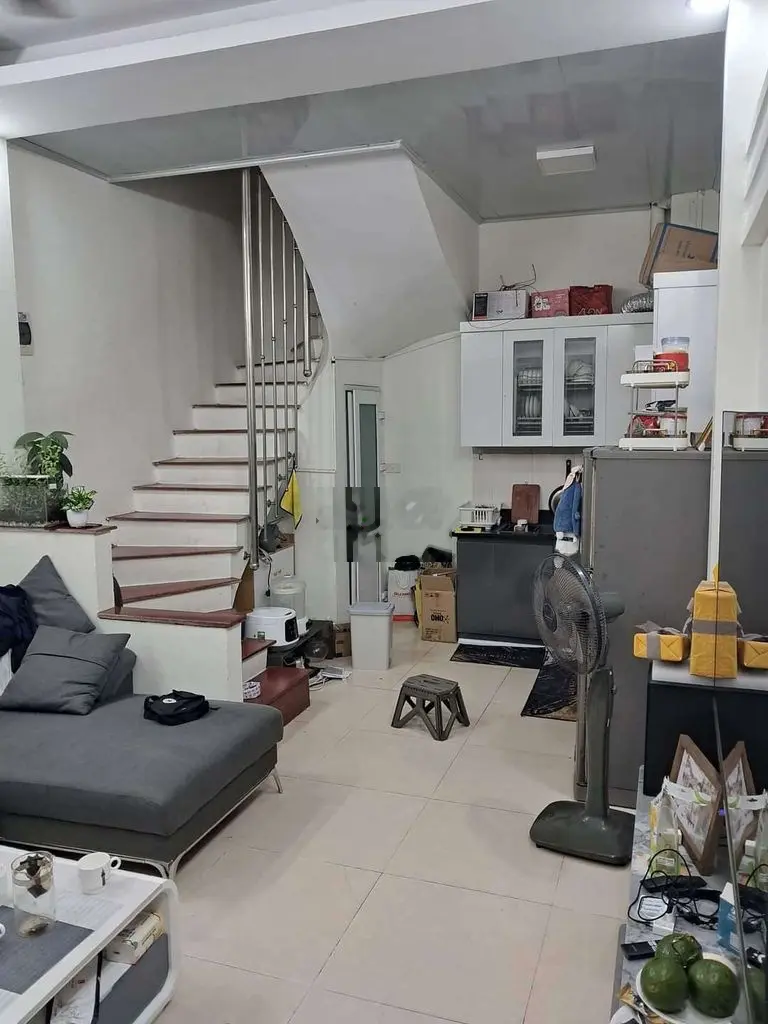 Nhà đẹp phố Hoàng Hoa Thám, gần phố, gần ô tô, full nội thất, 35m2*5T