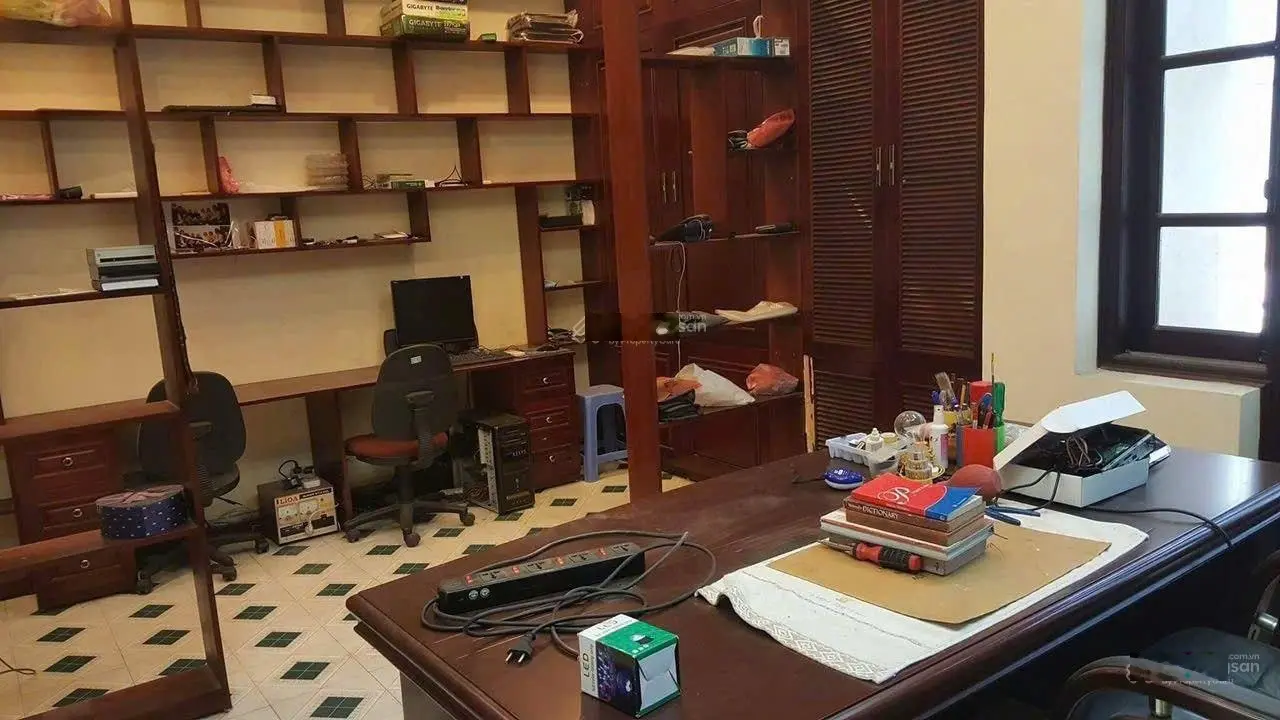 Nhà đẹp, giá rẻ 10PN, 75m2, 7 tầng, mặt tiền 5.3m. Giá sinh viên