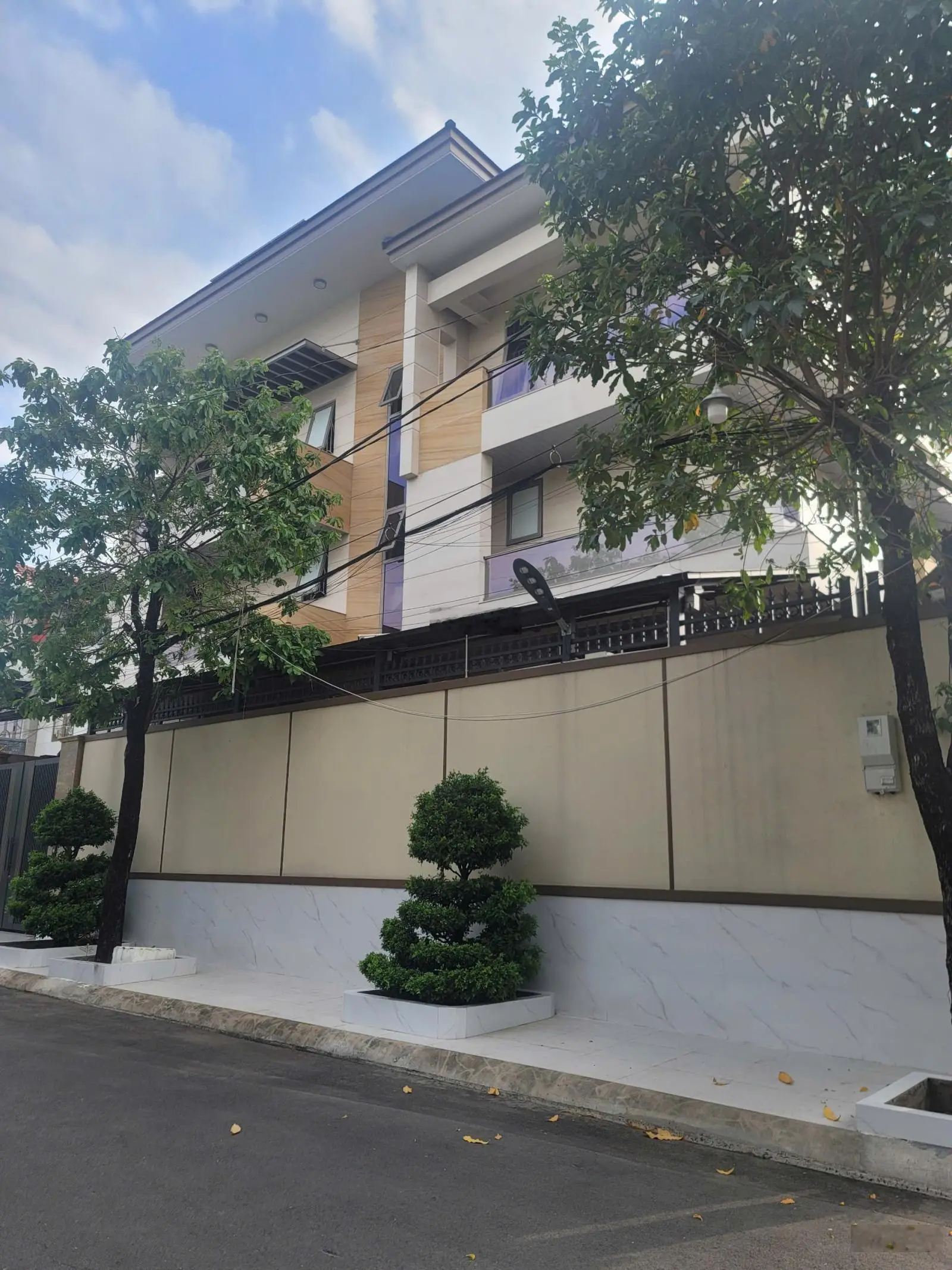 Bán nhà giá rẻ diện tích to đường lớn Thủ Đức 168m2