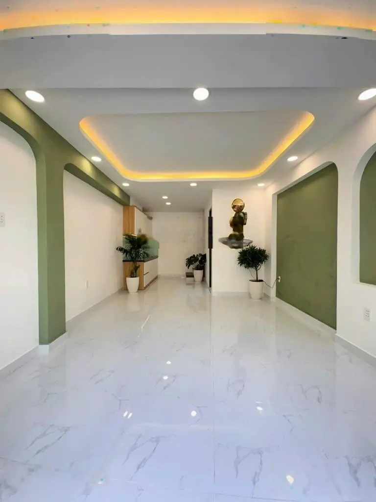 Gấp! bán nhà riêng 32m2 chỉ 3 tỷ tại đường d5, bình thạnh, 2pn, 2pt, có shr