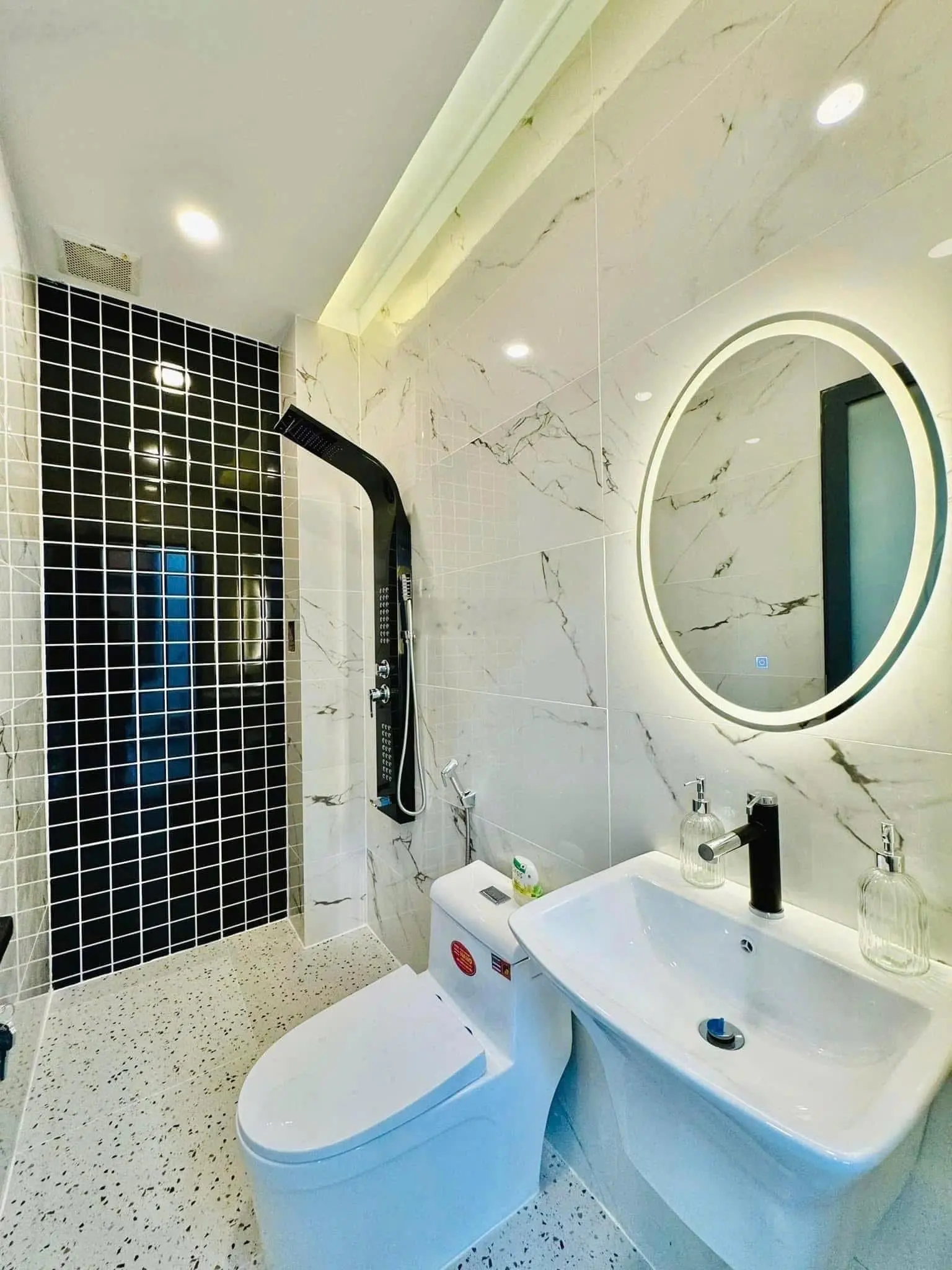 Bán nhà hẻm 1/ 5m ngay Đường Số 20, Thủ Đức. Giá: 2 Tỷ 380 / 60m2. Sổ riêng. Gọi ngay: 0523564656