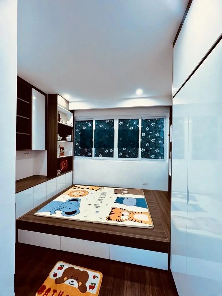 Bán nhà phố Bạch Mai - Ô tô đỗ gần - 5 tầng - 3PN. Giá: 4,55 tỷ. LH: 0779 548 ***