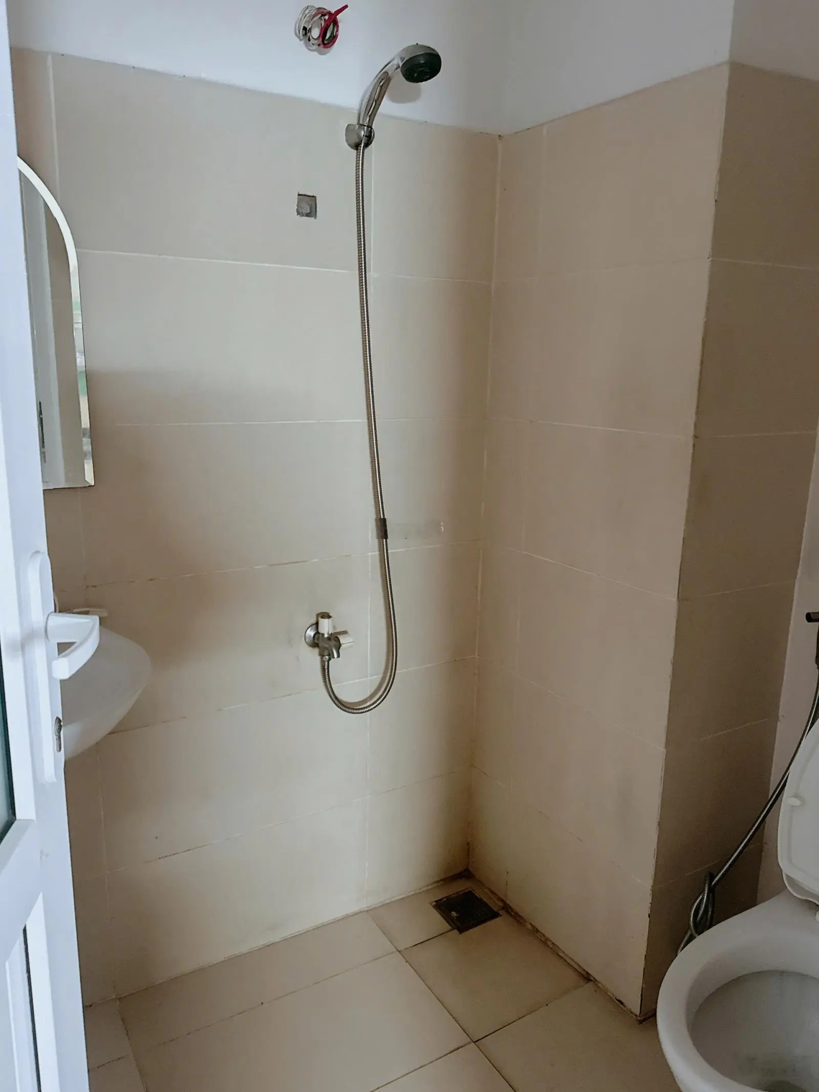 Cần bán căn hộ Sunview Town 2PN 2WC 59m2 đã có sổ ở Thủ Đức giá chỉ 1tỷ850 còn thương lượng