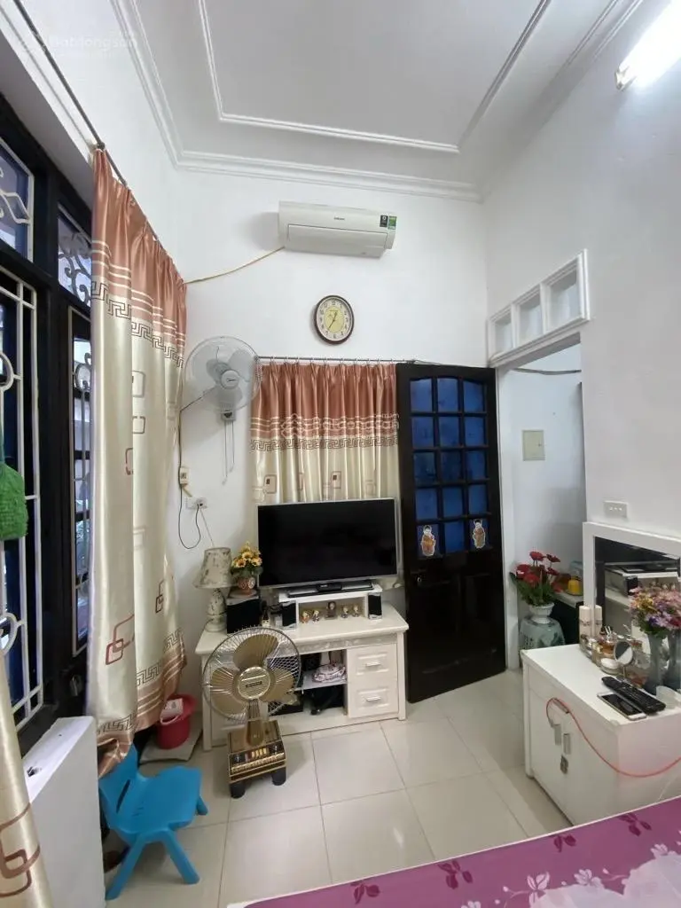Nhà phố Trương Định - HBT - 40m2 - 4 tầng đủ công năng - 7tỷ2 - Phân lô oto tránh đỗ , Kinh Doanh