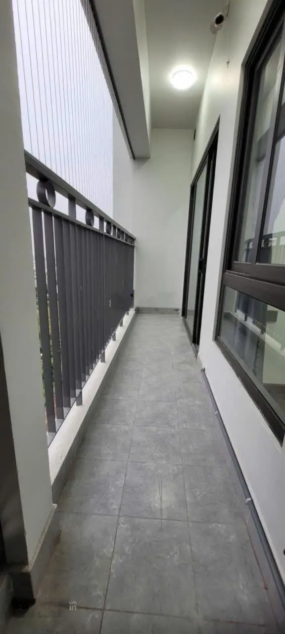 Chính chủ gửi bán CH 71m2 siêu rẻ đẹp + siêu mới KĐT Việt Hưng, giá Siêu tốt Phương Đông Green Home