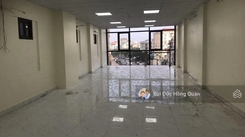 Mặt trường Trương Định Hoàng Mai, vị trí đẹp vỉa hè ô tô, 5 tầng thông sàn, DT 97m2 giá bán 38.5 tỷ