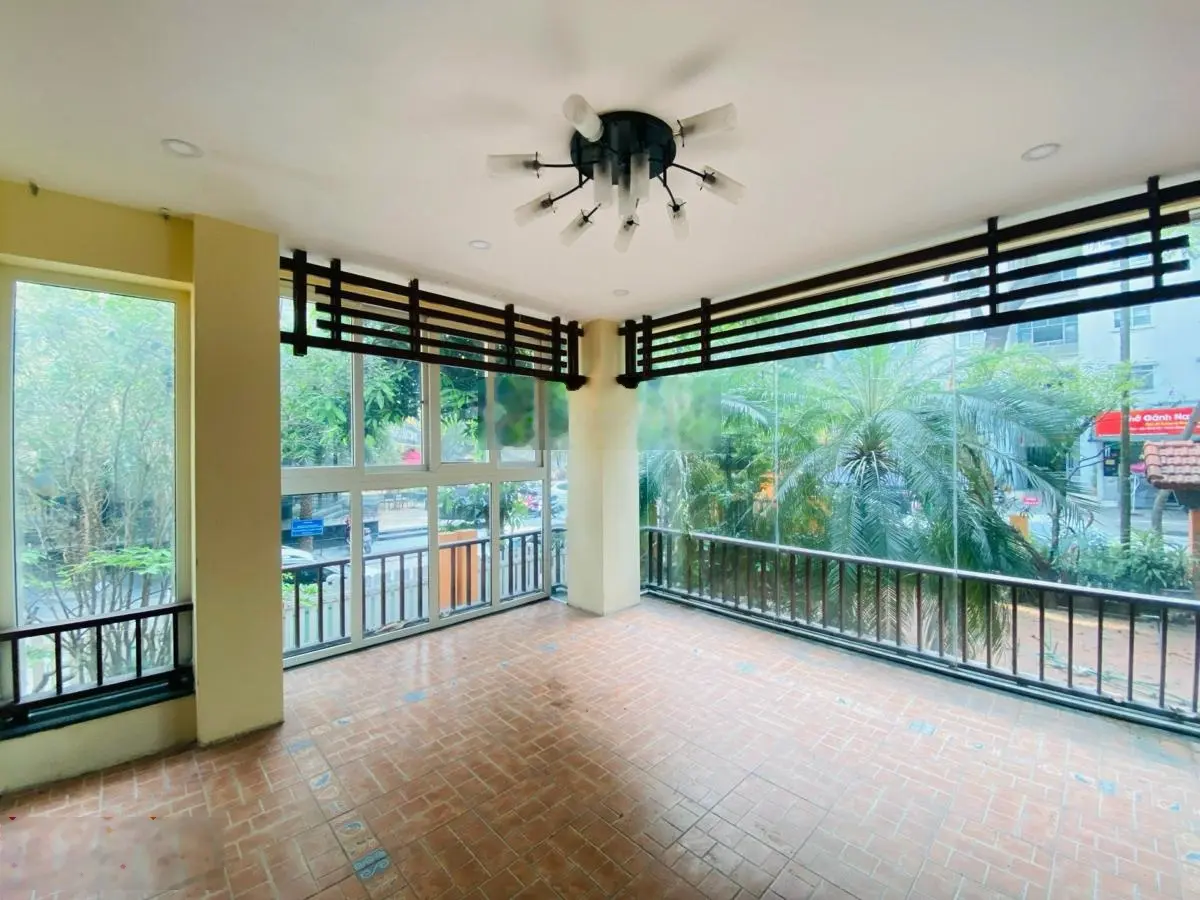 Bán căn biệt thư lô góc siêu VIP KĐT Linh Đàm. LH 0912 002 ***