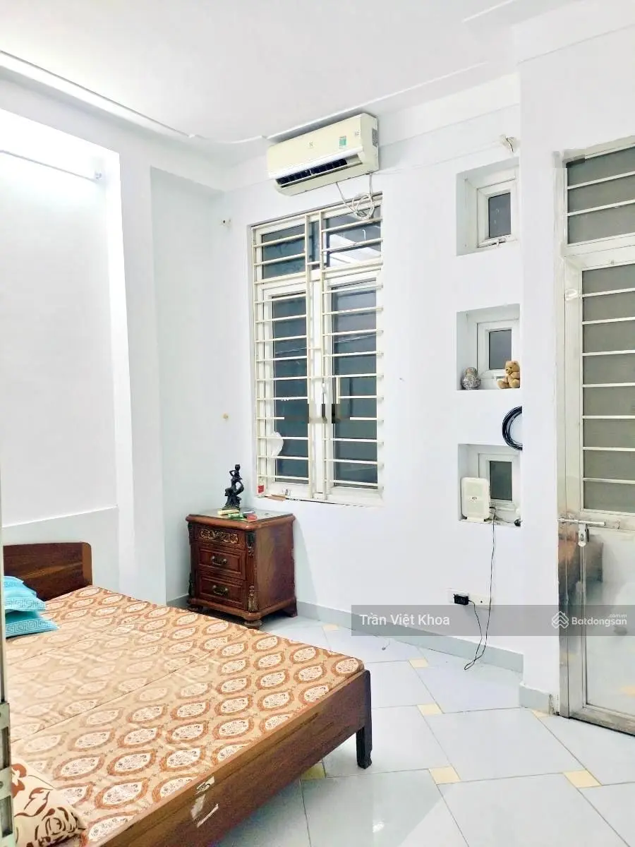 Bán nhà đẹp 35m - Phố Yên Phúc, Văn Quán - 5.9 tỷ - Ô tô tránh 20m
