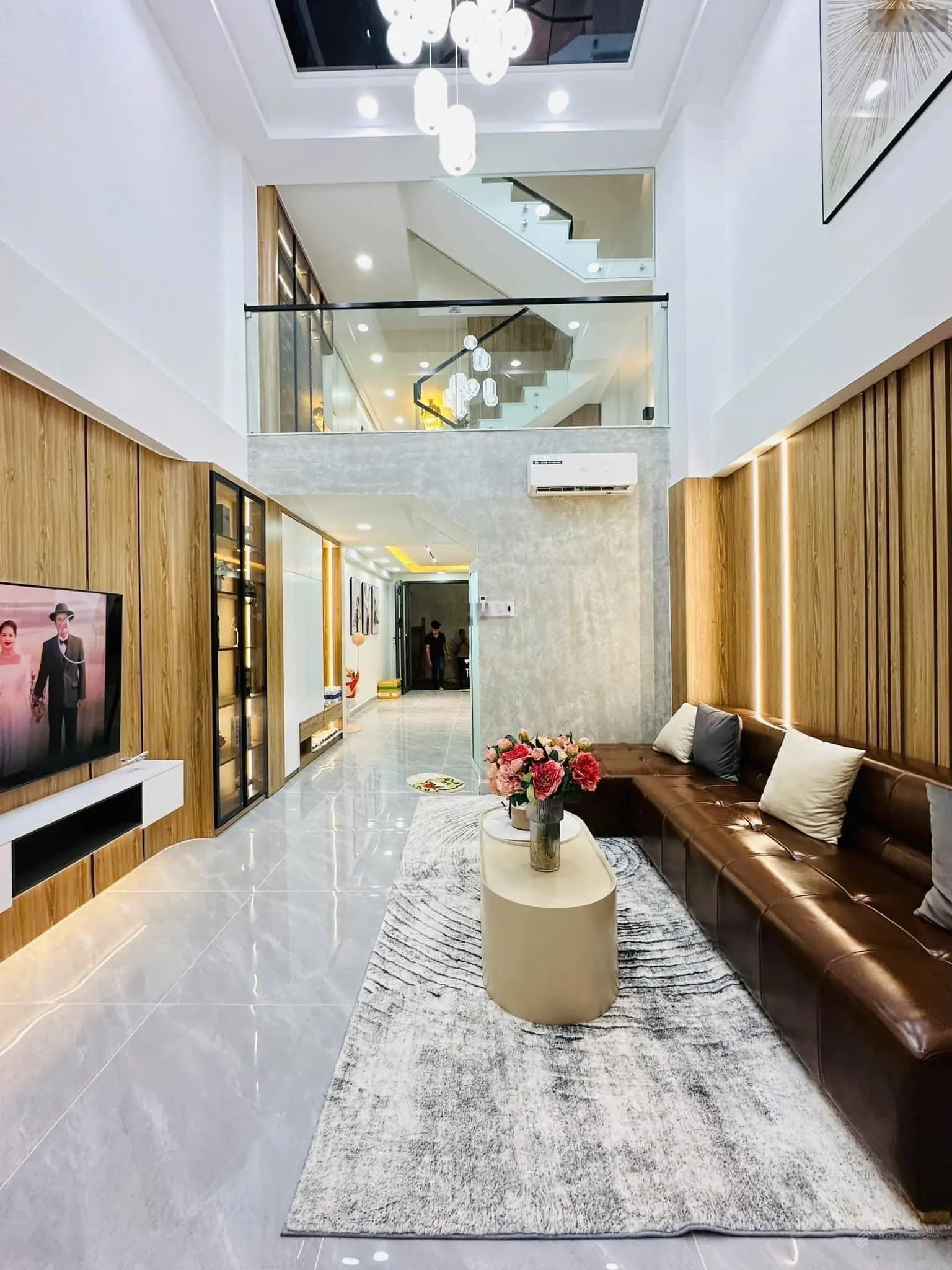 Super Luxury kinh doanh siêu đỉnh Tân Vĩnh, P6, Q4. DT: 56m2 sổ riêng, đang cho thuê 25tr