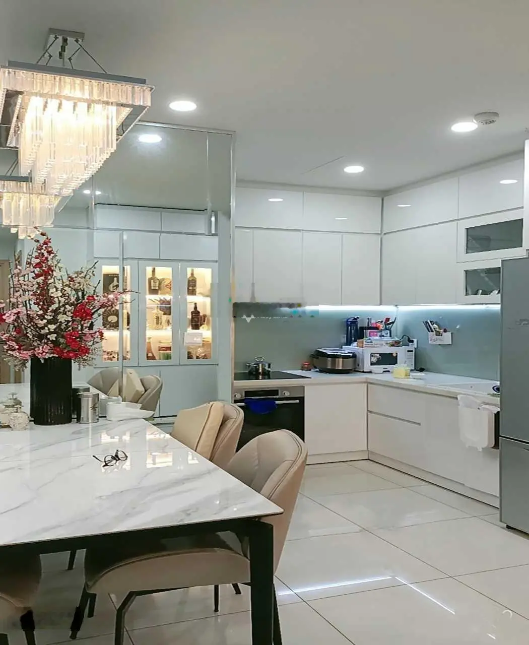 Bán gấp căn hộ Emerald 63m2 giá sieu re, NTCB, chỉ 3.04 tỷ