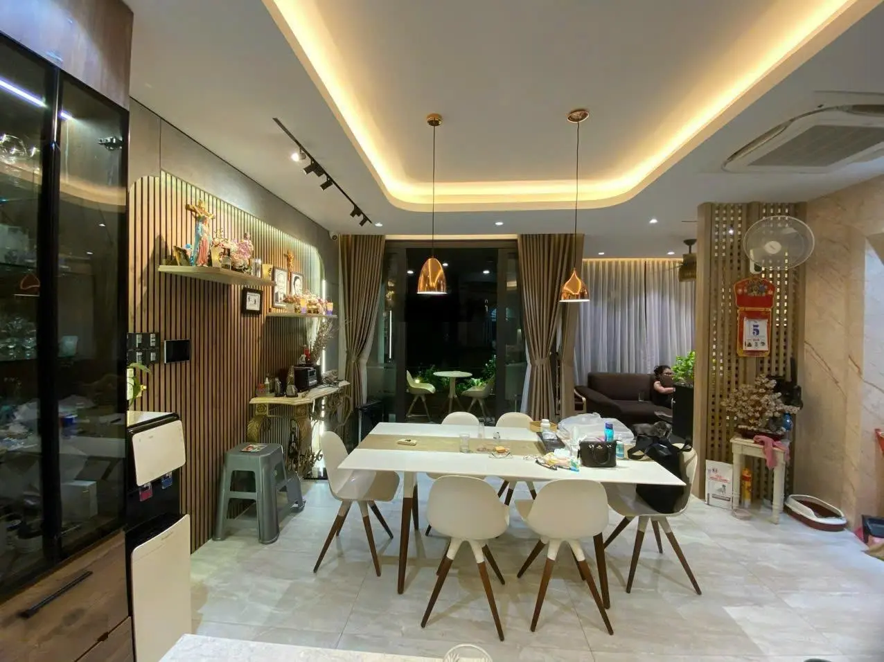 Nhà mặt tiền đường Hoa Hồng , Phú Nhuận , DT 8x14m, 4 tầng, giá 38 tỷ