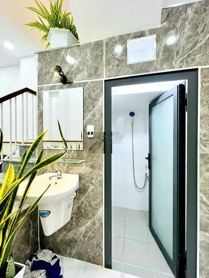 CẦN BÁN NHANH NHÀ 1 LẦU 2PN, ĐÚC KIÊN CỐ, NGAY CHỢ BÙI VĂN NGỮ-QUẬN 12
