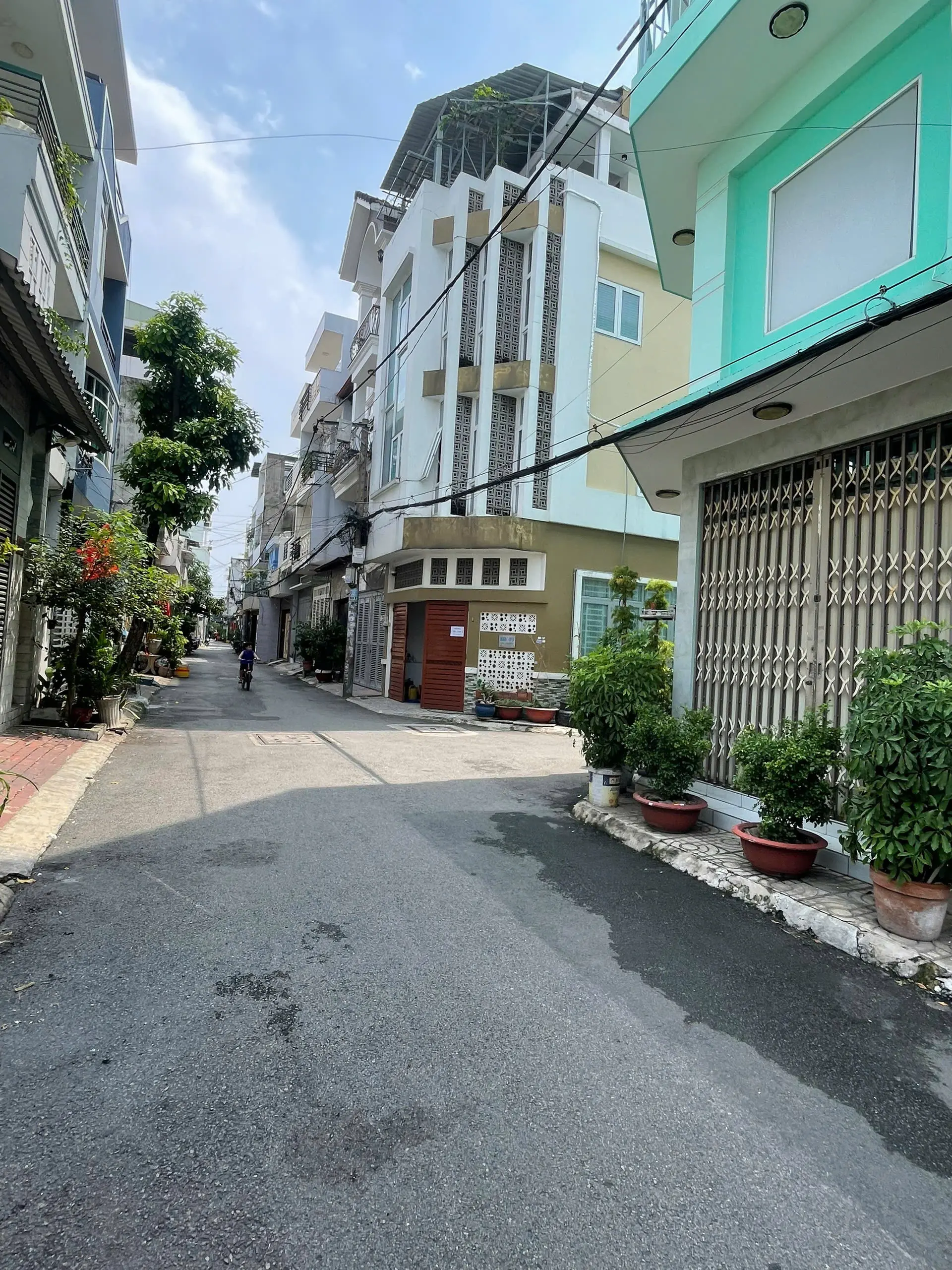 HXH 7m Lưu Chí Hiếu (4m x 13m) Nhà 1 Trệt 2 Lầu Sân Thượng. Giá 6,75 tỷ