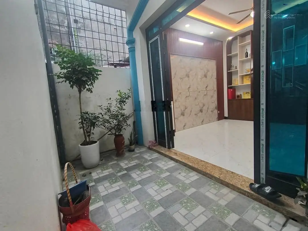 Bán nhà đường Hoàng Mai ,phường Hoàng Văn Thụ