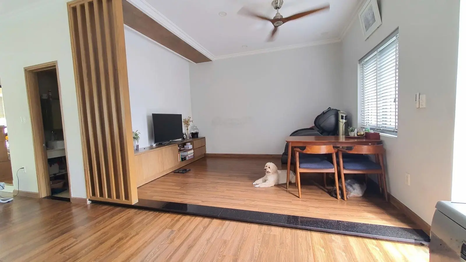 Bán Biệt Thự Senturia An Phú Đông-Quận 12 View đẹp 218m2 chỉ 19.9 tỷ Có 1 căn