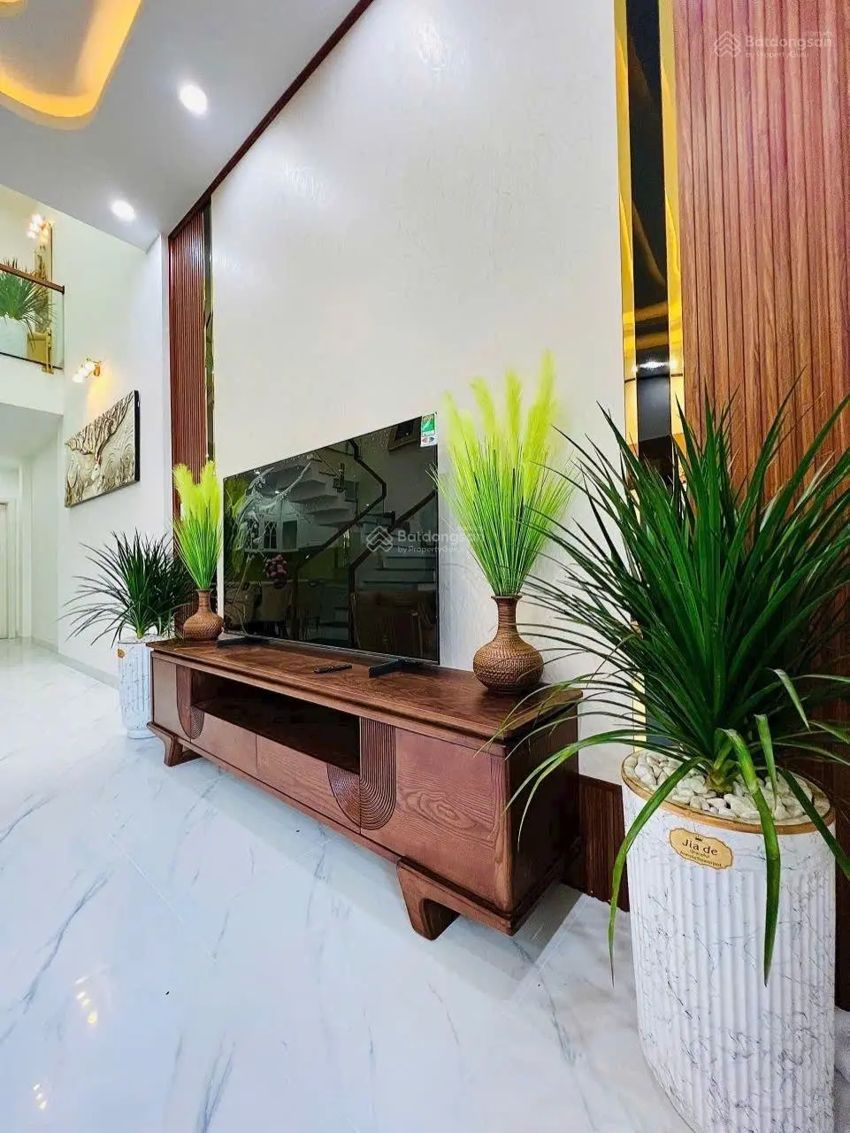 Siêu phẩm 3 mê biệt thự tân cổ điển mới 100% MT Lê Văn Sỹ gần biển Đà Nẵng giá rẻ