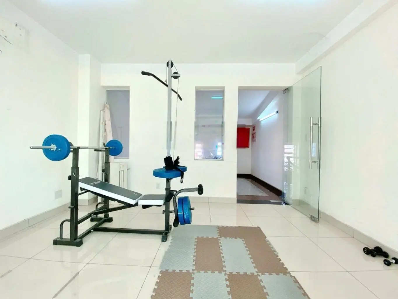 Bán nhà hẻm xe tải 8 m , 5 tầng, 4 pn, có hệ thống pccc, ngang 4,8 m , giá 9,9 tỷ tl