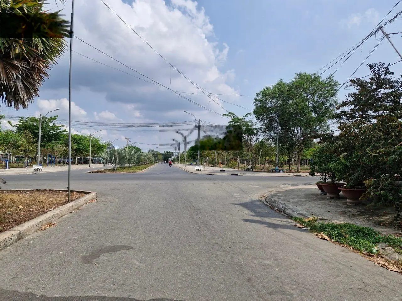 Siêu phẩm, 108m2 thổ cư, kế lô góc, MT đường đôi 20m, cạnh 2 công viên trung tâm KDC Đặng Huỳnh