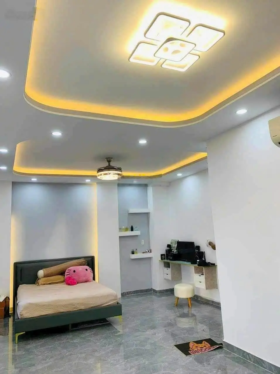 Nhà đang cho thuê 9.2 triệu. Kết cấu 1 trệt 1 lầu nằm gần bệnh viện Lê Văn Thịnh, Tp Thủ Đức