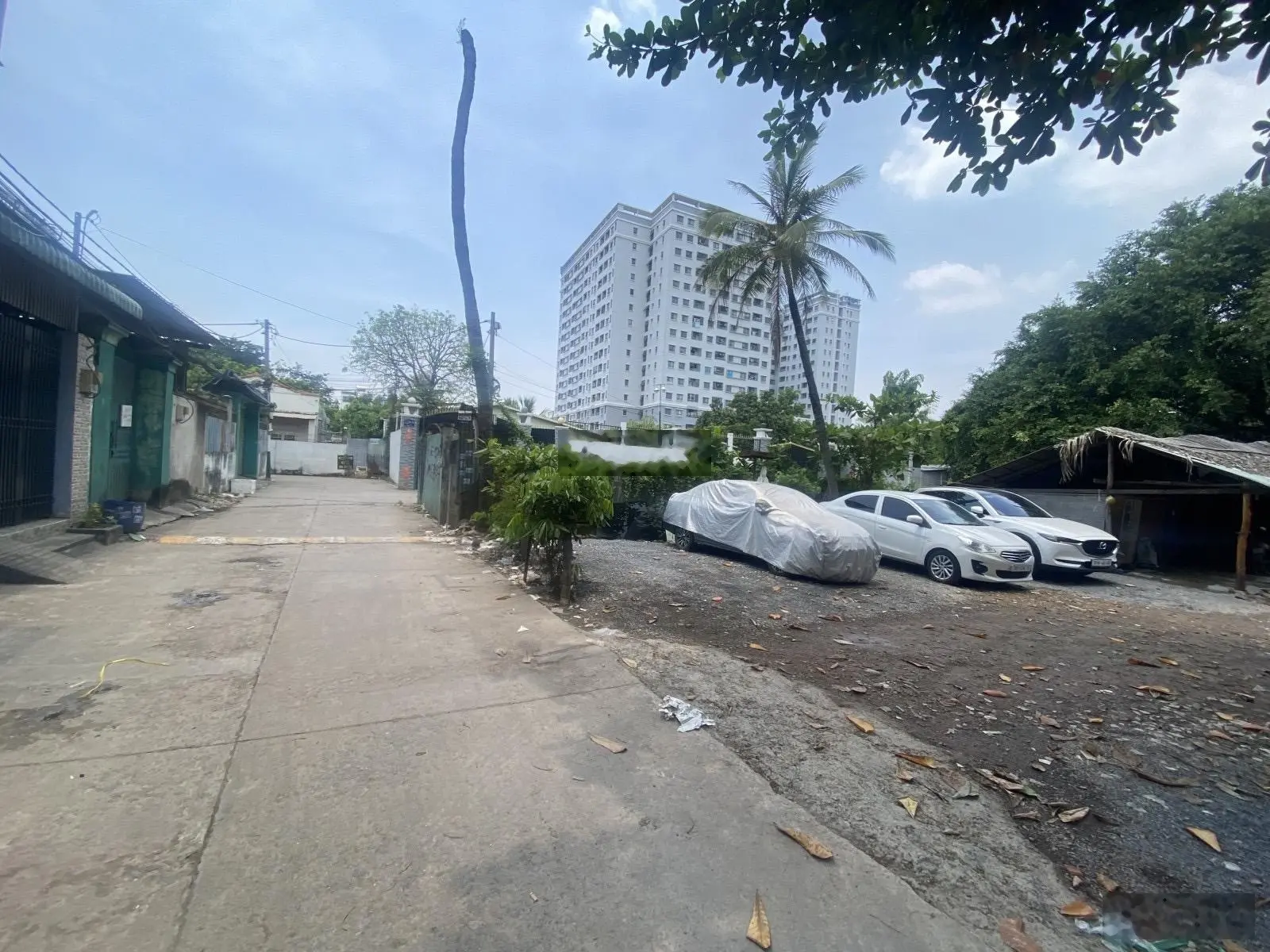 Bán nhà Bình Chiểu - Thủ Đức - 102m2 ngang 5m - 4PN - sân oto - sổ hoàn công - LH 0962939778
