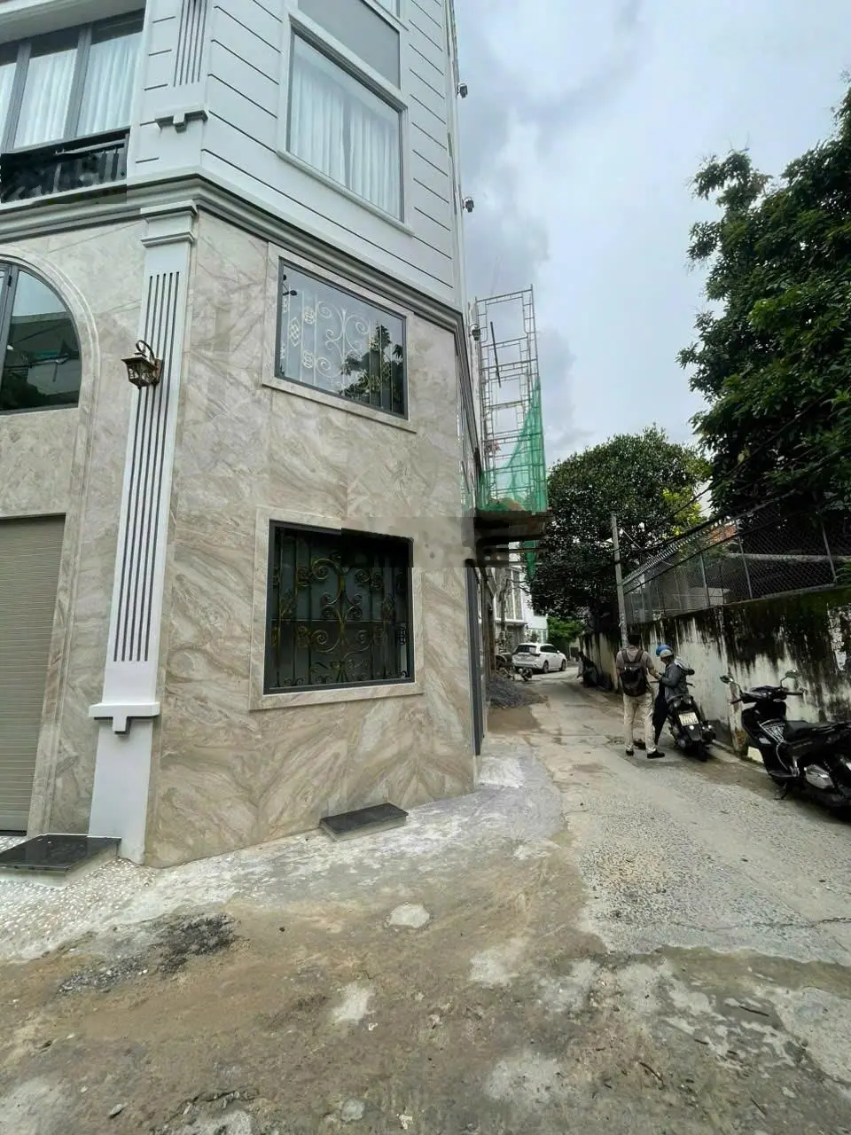 Nhà hẻm 5 nơ trang long , p7 bt . dt 46m2 , 5 tầng thang máy , ô tô ngủ trong nhà _ 10 tỷ xíu