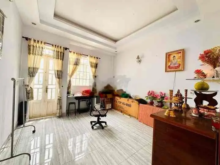 Nhỉnh 5 tỷ có nhà đẹp HXH phường 6 GV 4 tầng 5 p.ngủ