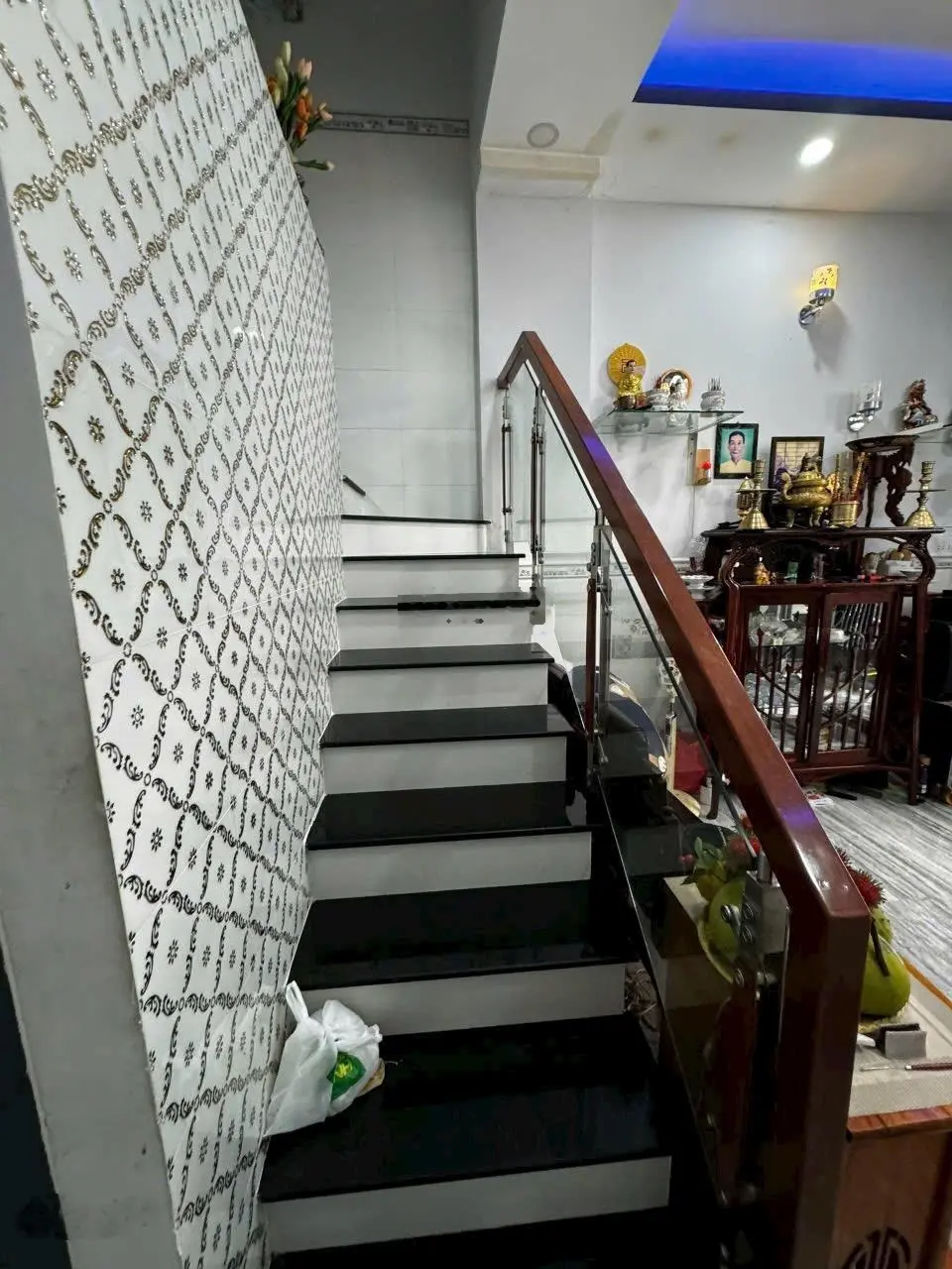 Nhà đẹp 26m2 hẻm ba gác 102/16//Âu Dương Lân, P3 Q8. 1T 2L ST 4PN 3WC. Đông. SHHC. 4.88 tỷ TL