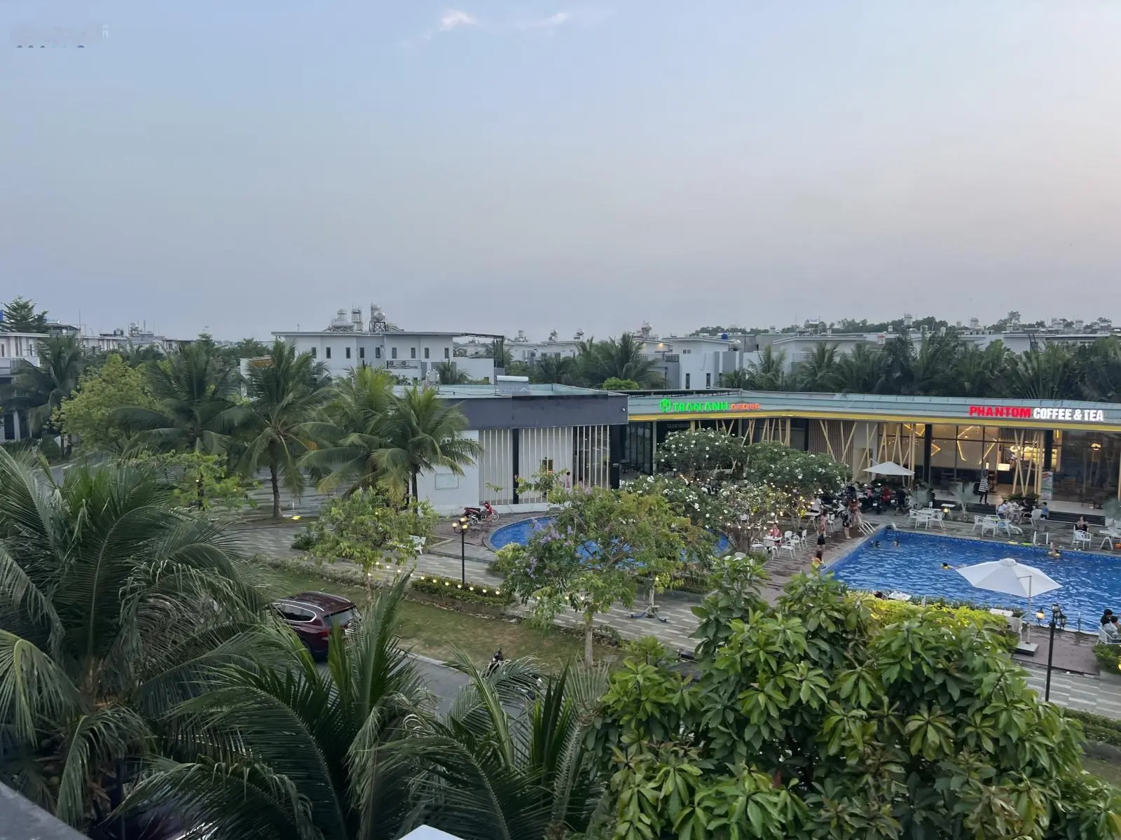 Bán căn góc view hồ bơi biệt thự Bella Villa, 5,3 tỷ, 160m2, 5PN + 4WC, 2 tầng, Đông Bắc