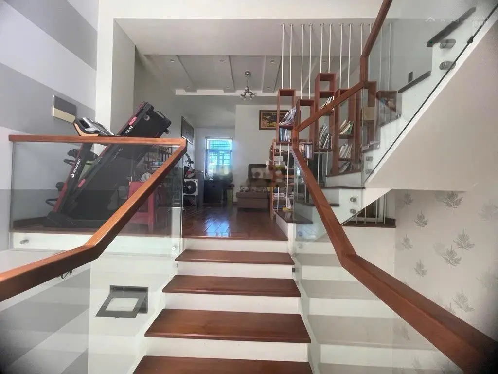 Nhà hoàng đức lương - 100m2 - 4 tầng - gần biển - nhà kiên cố gần vincom - 12.7 tỷ