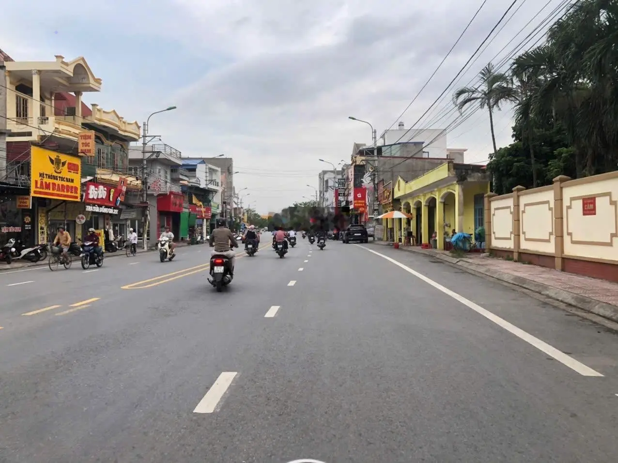 Nhà 3 tầng mặt đường 351 tổ 4 TT An Dương. LH: 0901 560 ***